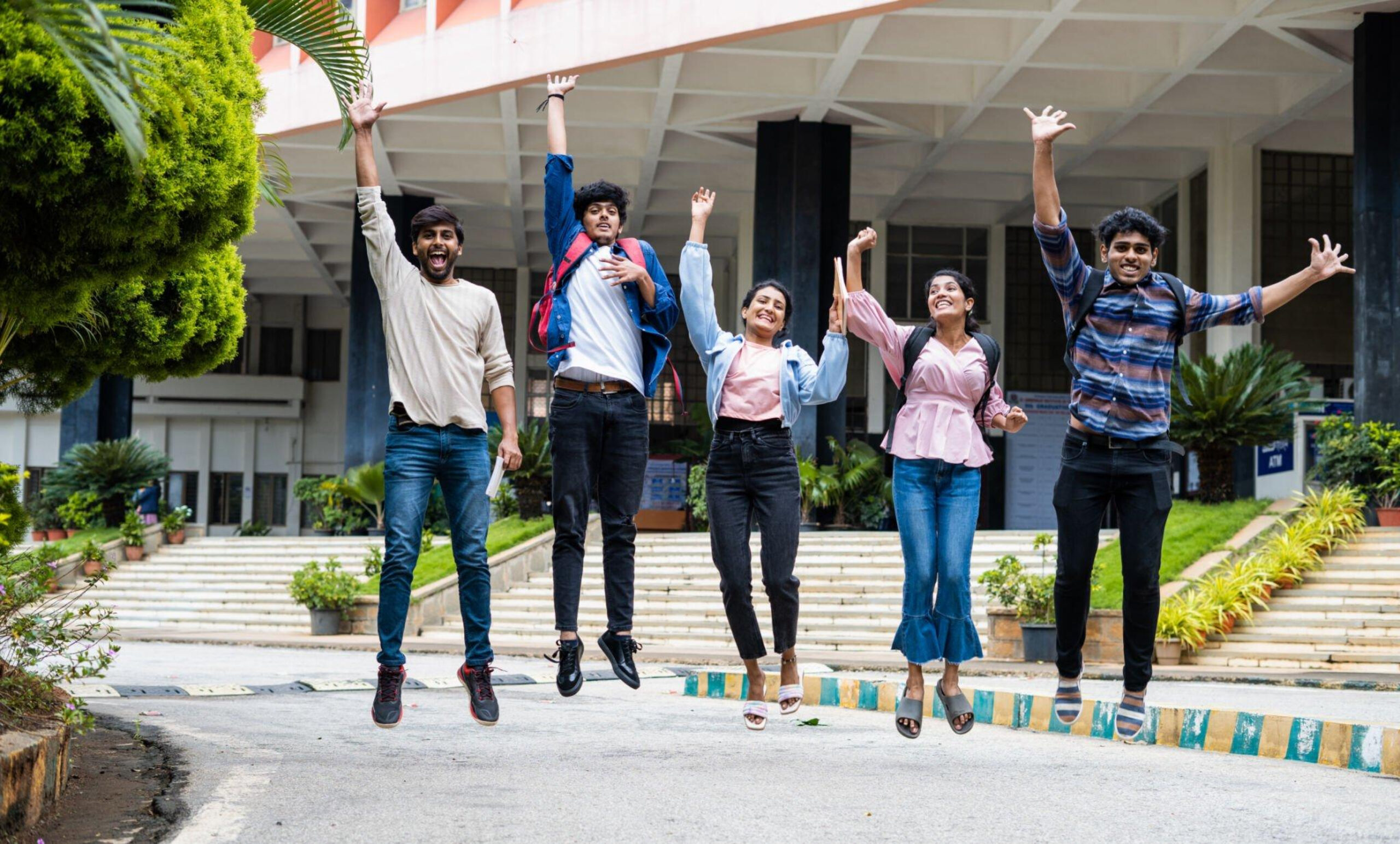 Top 10 Popular Diploma Courses After 10th